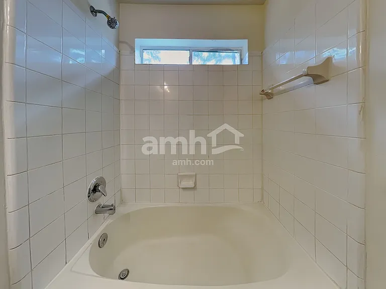 9710 Sundew Dr — Photo 15