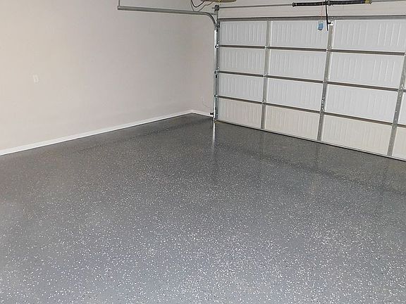 4th image of 374 W Taverner Xing