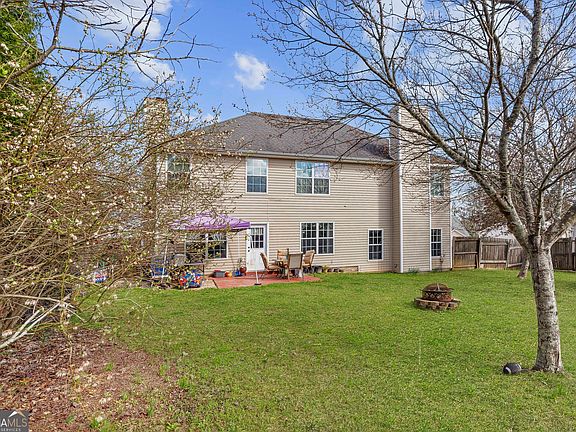 3rd image of 2301 Vineyard Ct