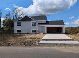 4266 Butternut Dr, Wayland, MI