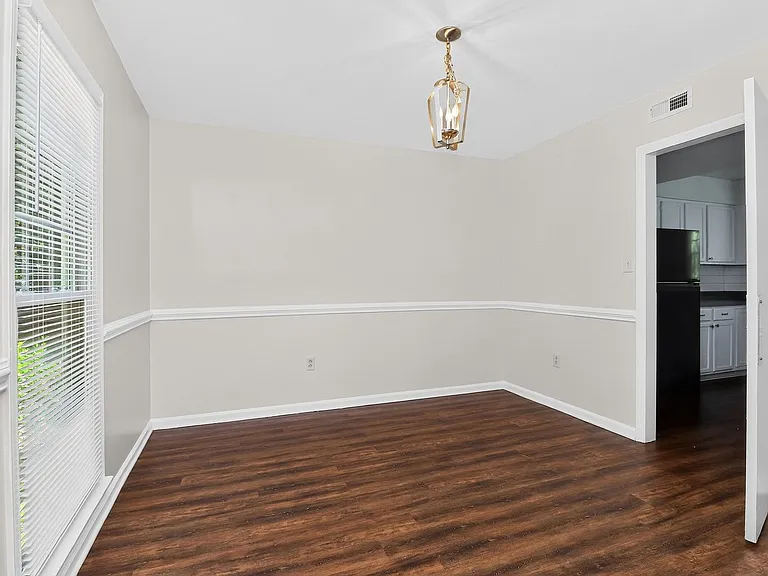 4307 Saxonbury Way — Photo 7