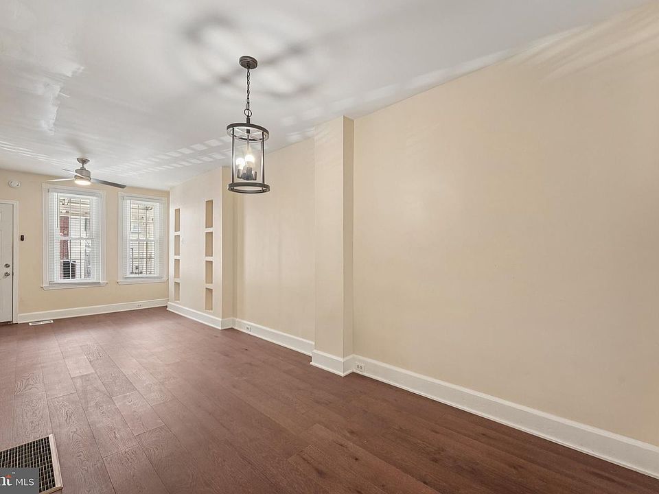 1st image of 637 Kohn St