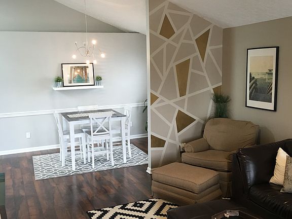 2nd image of 120 Allison Cir