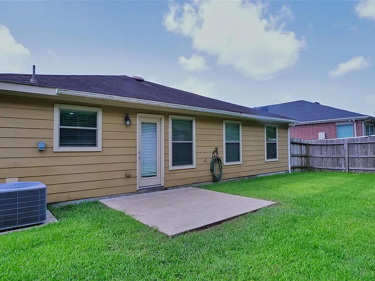 2923 Mustang Meadow Ln — Photo 20