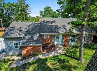 2859 Saint Ann Dr, Green Bay, WI 54311