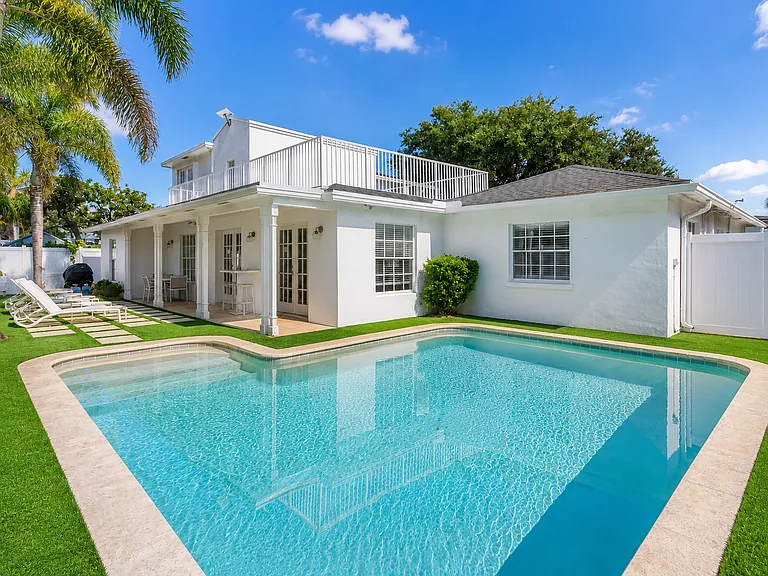 240 Santa Lucia Dr — Photo 18