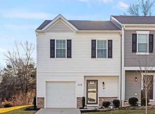 310 Maple Run Dr, York, PA 17404