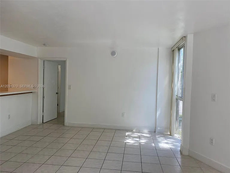7075 NW 186th St #C308 — Photo 7