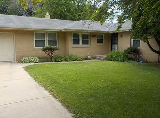 1410 Campus Hills Blvd, Rockford, IL 61103