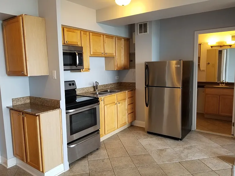 4180 Marine Terrace Apartments — Photo 188