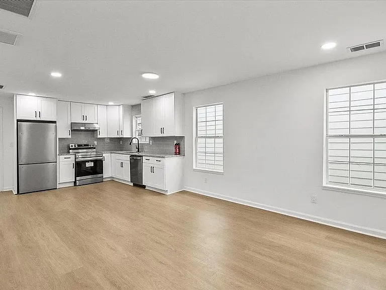 961 Fair St SW — Photo 18