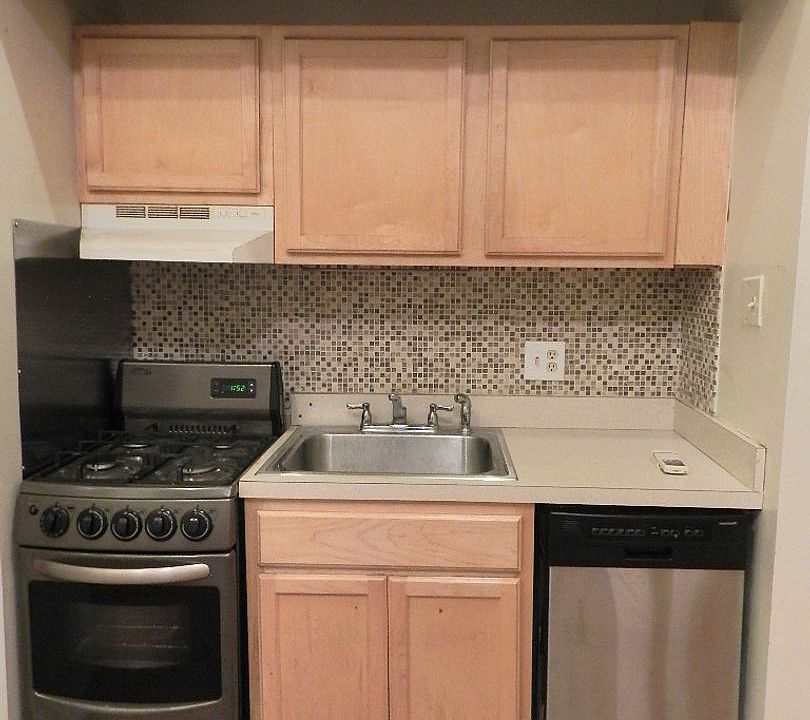 1st image of 1722 Spruce St APT B2