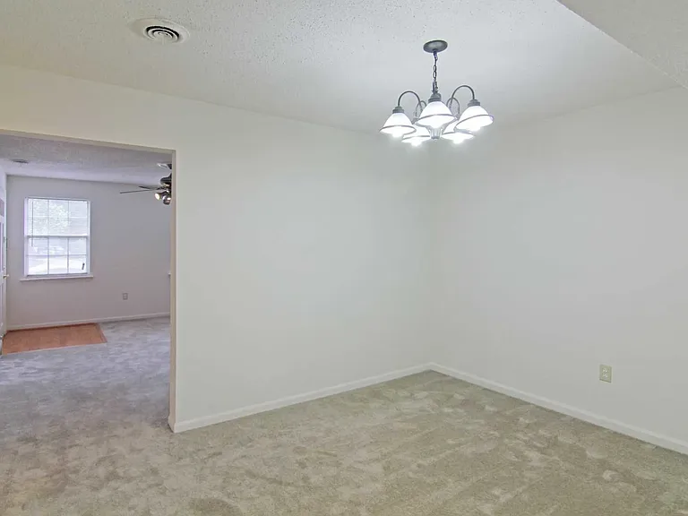 Waverly Villas — Photo 8