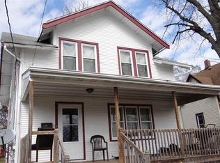 1827 Chestnut St, Rockford, IL 61102