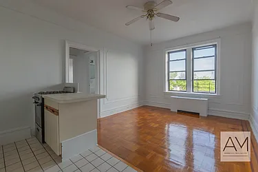 140 Bay Ridge Parkway