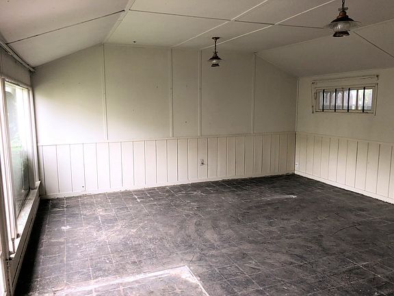 5th image of 2388 Fruitdale Ave