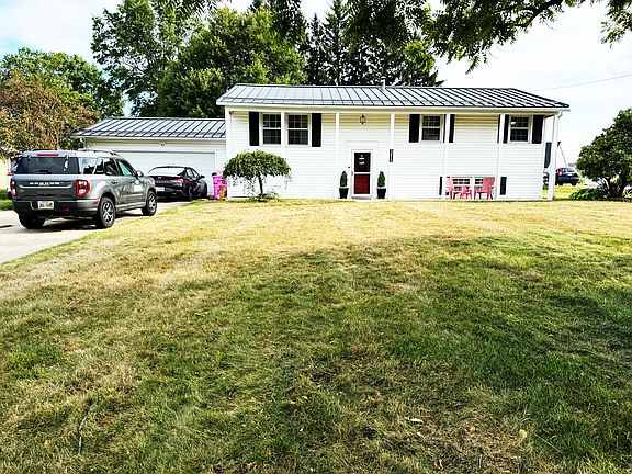 2nd image of 3615 Mary Lou Ln S