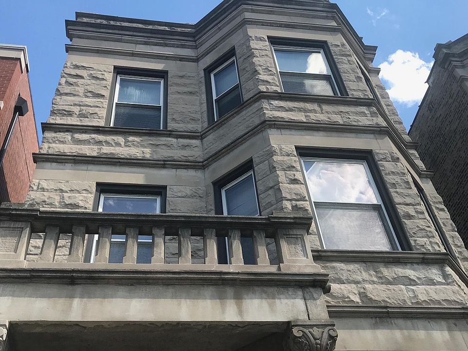 1st image of 1000 N Damen Ave