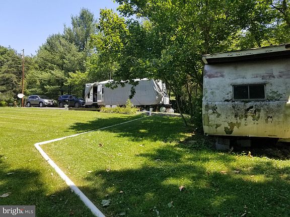 2nd image of 284 Ginger Dr