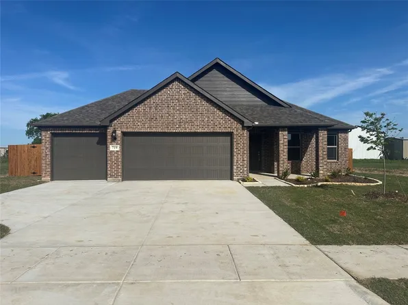 719 Mbs Way, Pilot Point, TX 76258