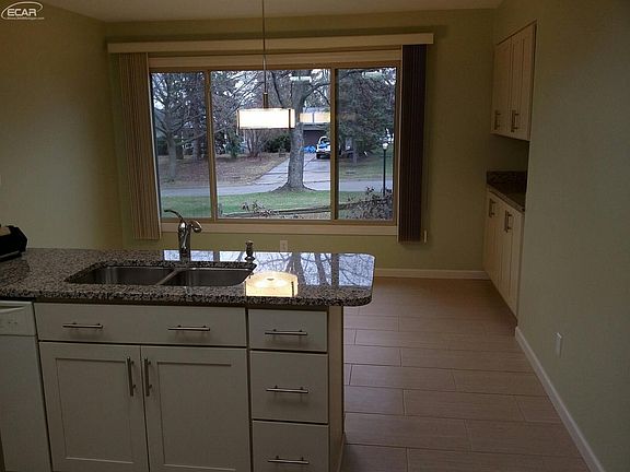5th image of 12918 Bilmar Ln
