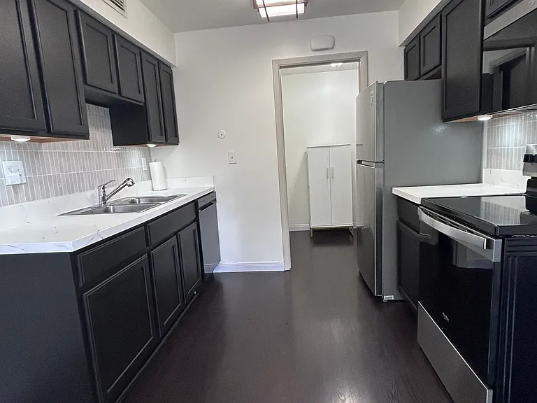 6553 Engle Rd — Photo 8