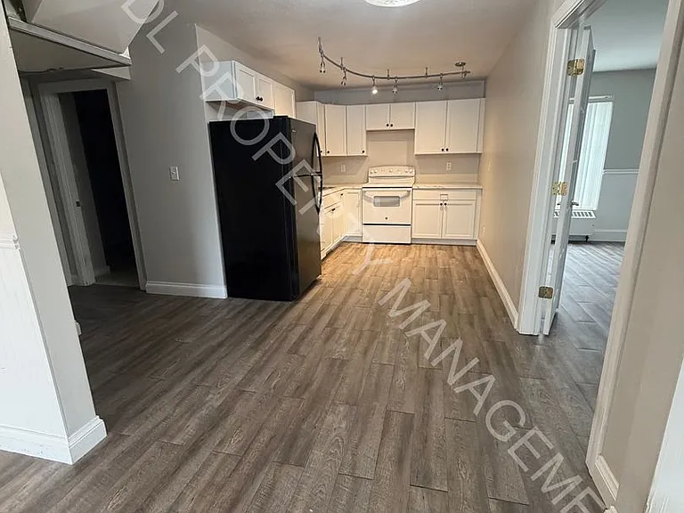 314 N Michigan — Photo 5