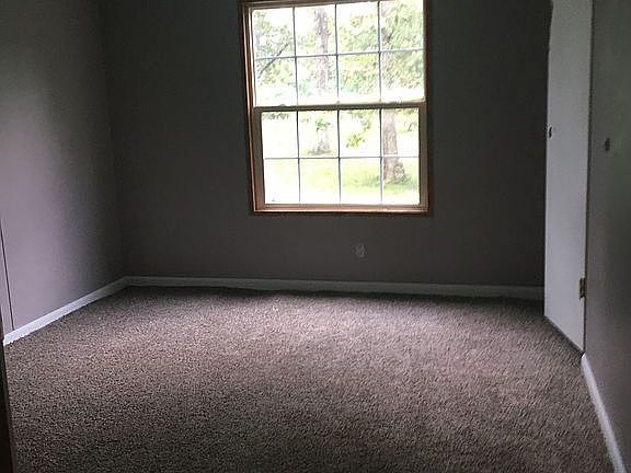 2nd image of 154 Red Fox Dr