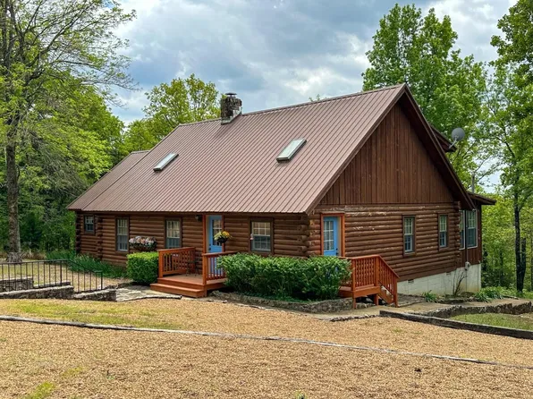 556 Quarry Rd, Hardy, AR 72542