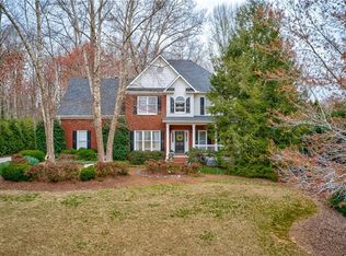 2825 Sawnee View Dr, Cumming, GA 30040