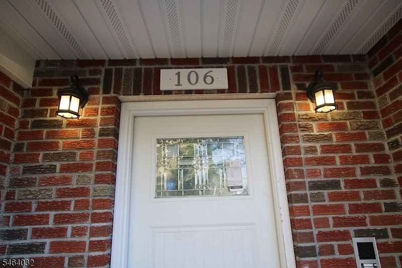 1st image of 106 Grove Ter
