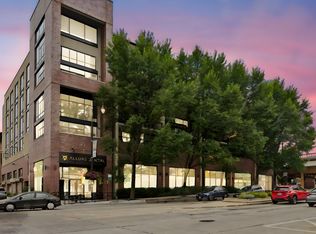 3946 N Ravenswood Ave APT 603, Chicago, IL 60613