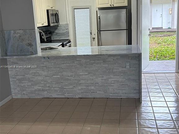 2nd image of 430 SE 2nd Ave
