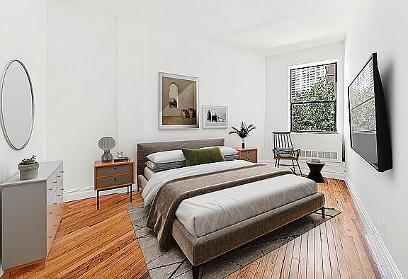 3rd image of 154 W 70th St APT 8E