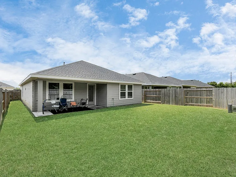 1674 Westway Dr — Photo 10