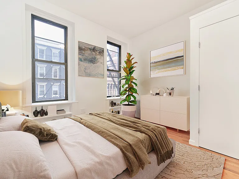 324 E 74th St #3A — Photo 3