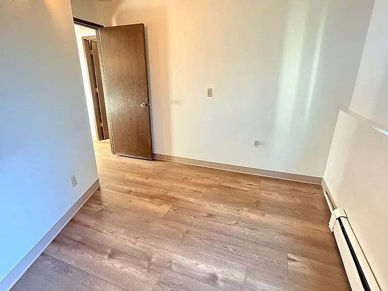 1220 Purtov St — Photo 10