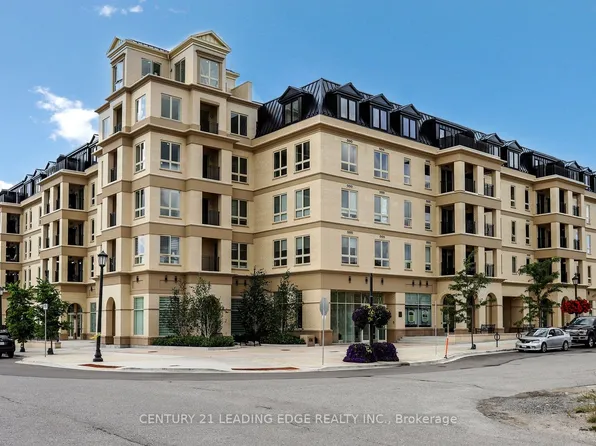 101 Cathedral High St #224, Markham, ON L6C 0P1