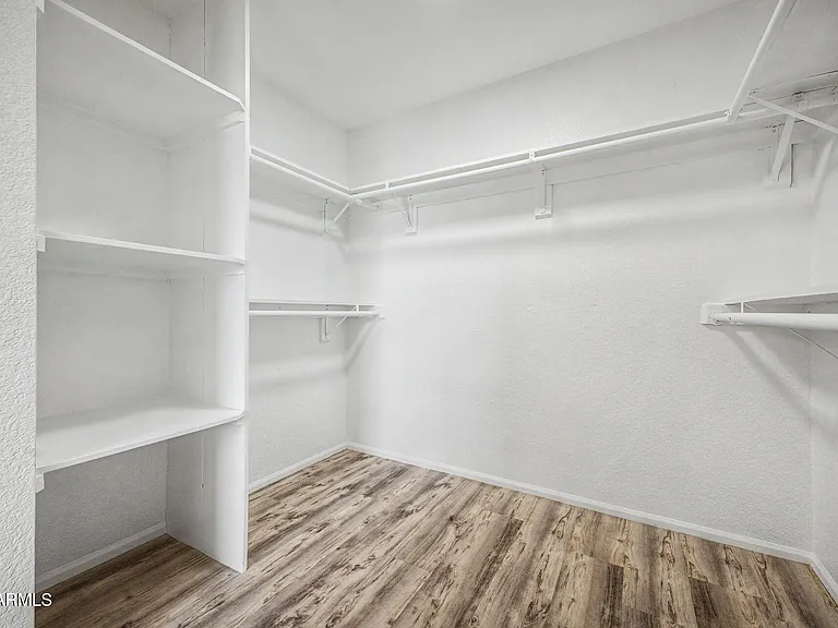 7637 W North Ln — Photo 17