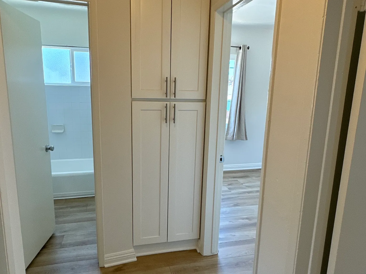 7117 Whitsett Ave — Photo 4