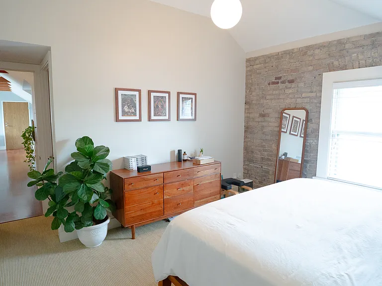 3037 Knox Ave S #301 — Photo 8