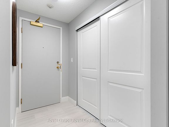 3rd image of 105 Bagot St #B2