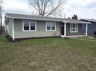 1213 Village Trail Rd, Maumee, OH 43537