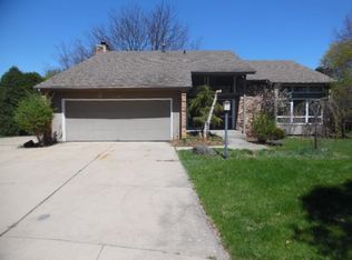 5802 Allerton Dr, Rockford, IL 61114