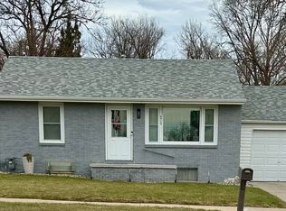 6929 Adams St, Lincoln, NE 68507