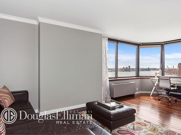 2nd image of 415 E 37th St APT 29F