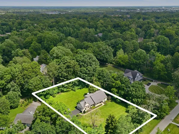 1705 Cold Springs Rd, Anchorage, KY 40223