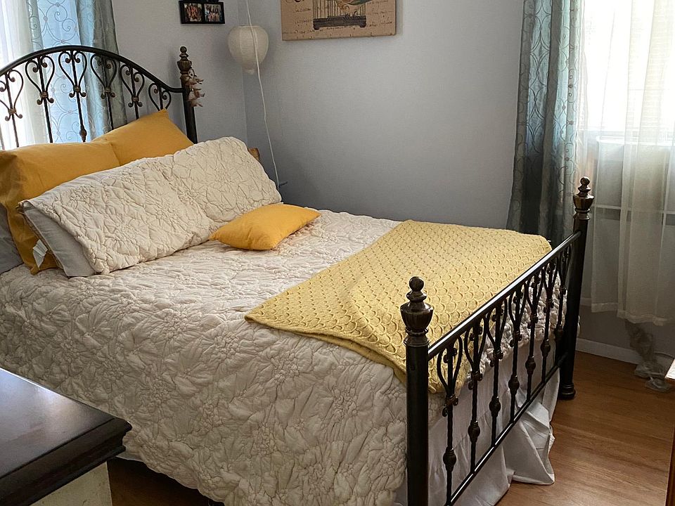 2nd image of 3277 Ampere Ave #1