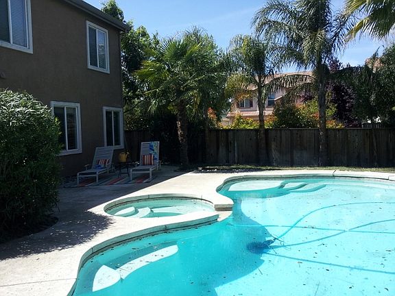 Spa like backyard