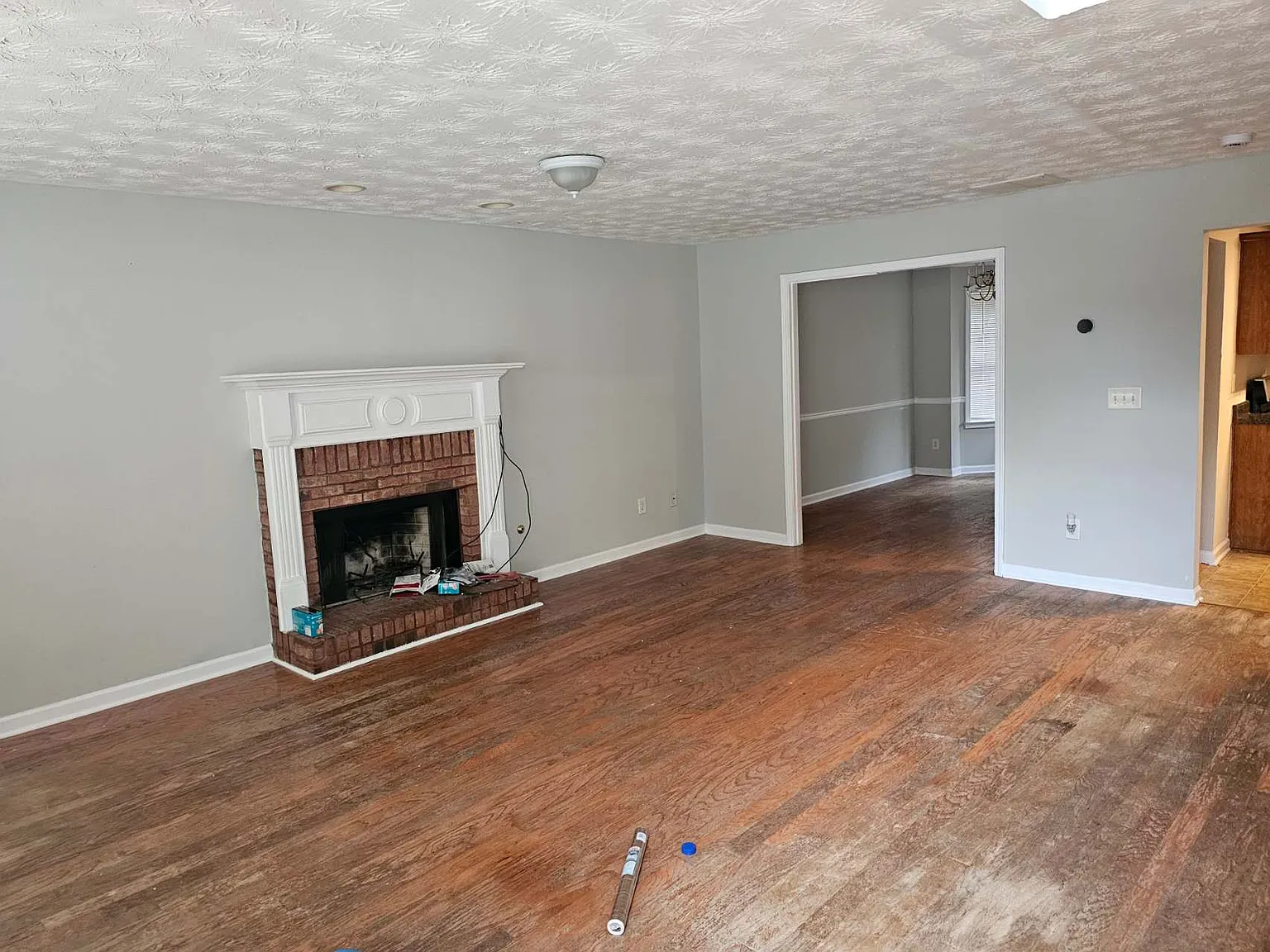 4 bed, 2.5 bath, 2236 sqft, $2,000 — Photo 4